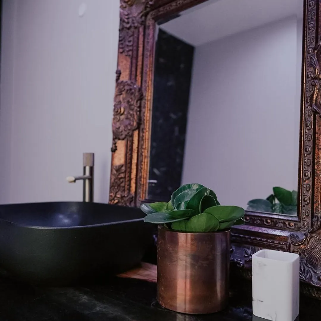 The Lovelace Residence By Threads Of Time Hotel Bruges